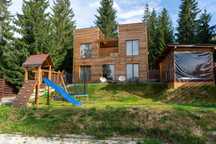 Cabana de inchiriat cu jacuzzi, Marisel, Cluj (100 m partia de ski)