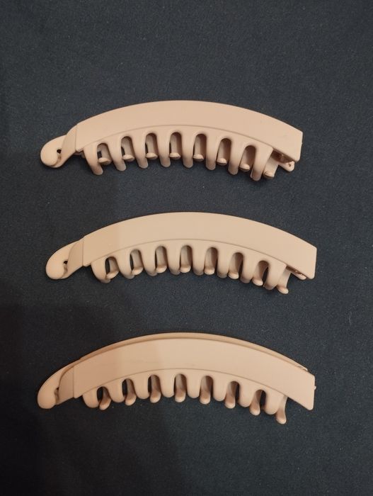 Заколка - банан для волос