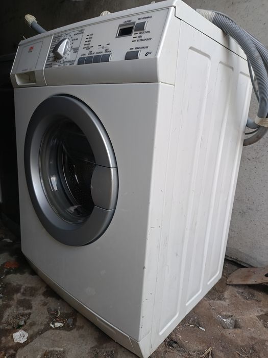 Пералня AEG в отлично състояние .