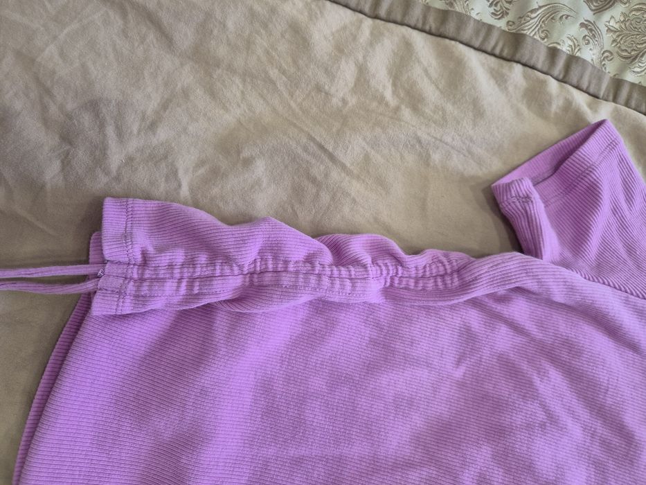 Розова блузка с елементи