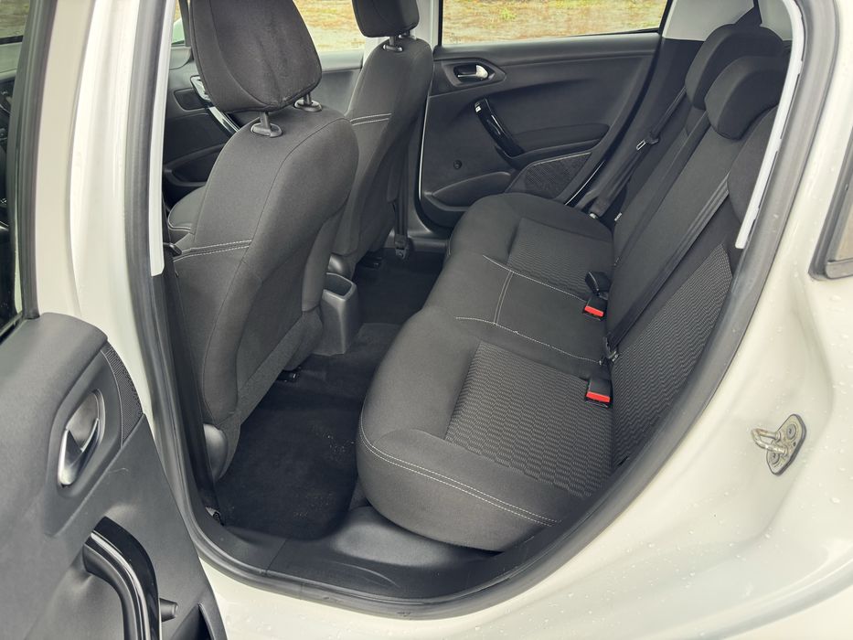 Peugeot 208 an 2018 stare impecabila fara probleme  TVA DEDUCTIBIL