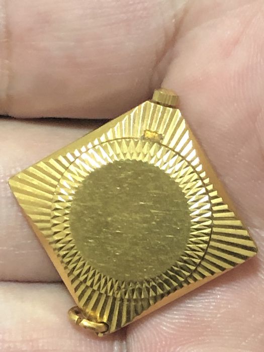 Позолоченные часы чайка