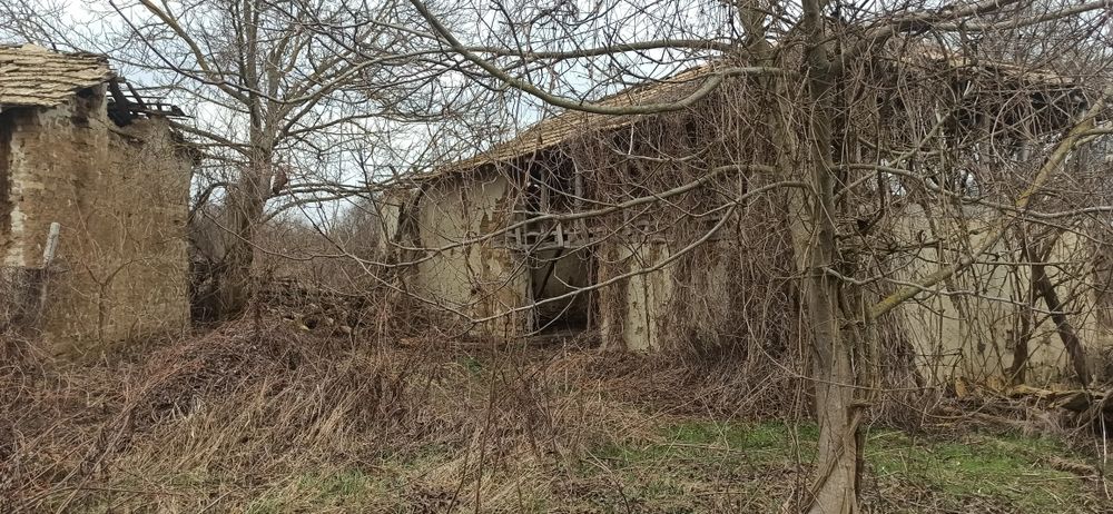 Продава се Къща в с. Глогинка, Област Търговище - 190 кв.м за 33 €/кв.м - Снимка #3