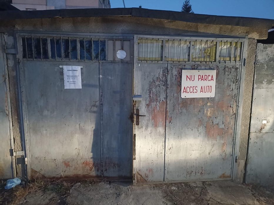 Vand Garaj pentru masina sau alte utilitati