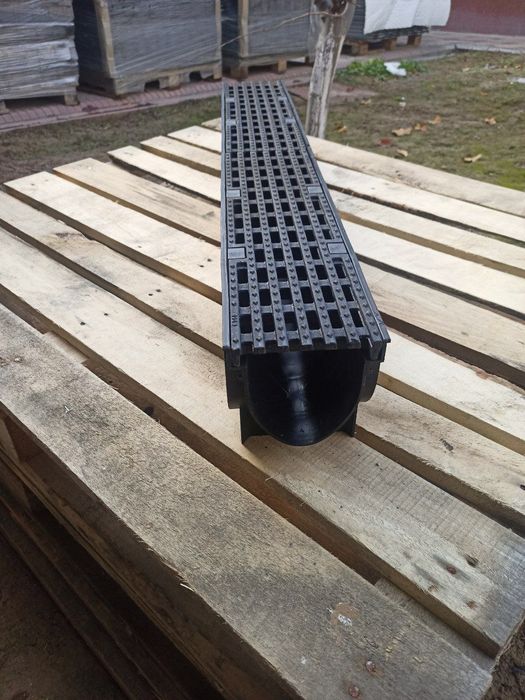 Лоток DN100 полипропилен + копкоги чугун Ч-50  Vs Line ва Гидролика