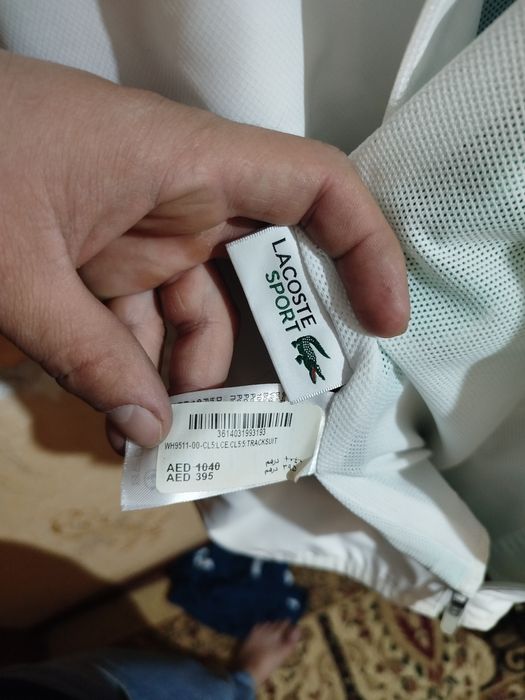 LACOSTE sotiladi