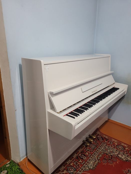 Фортепиано Irmbach