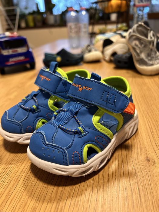 Детски обувки от 18 до 22 номер запазени