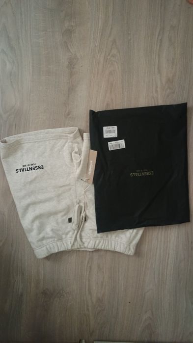 Essentials shorts
