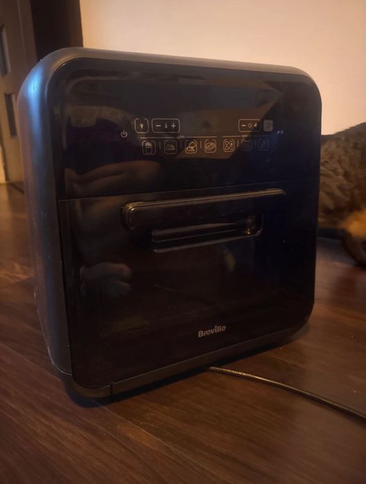 Friteuza cu aer cald Breville Airfryer