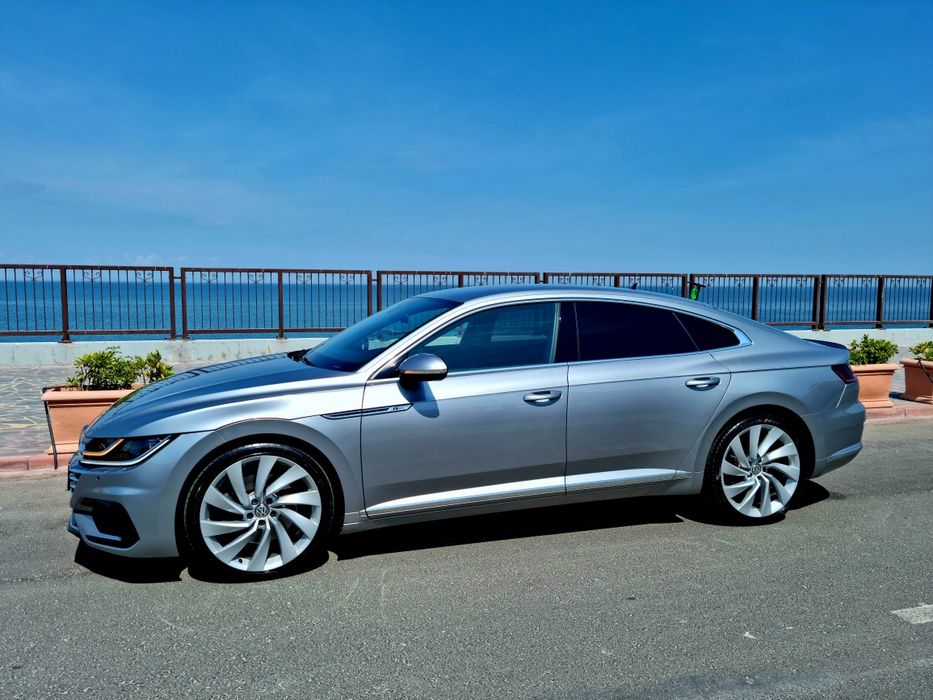 VW Arteon R-Line