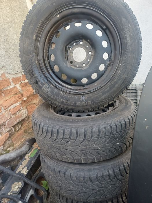 Jante cu cauciucuri iarna bmw 205 65 R15