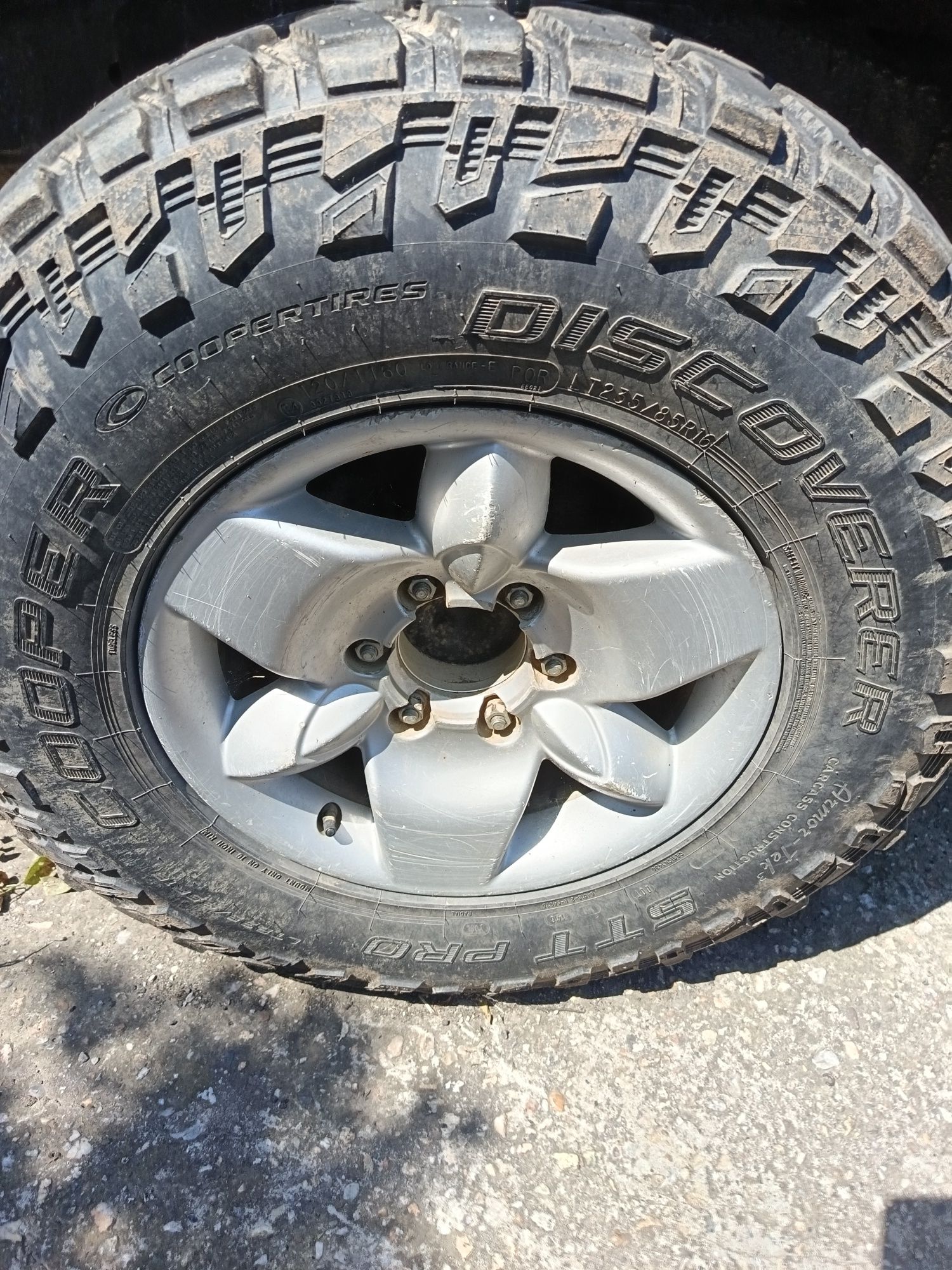 Cauciucuri 4x4 AT 235/85/16