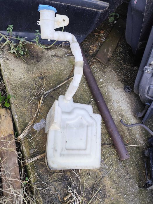 Казанче за чистачки VW Голф 5