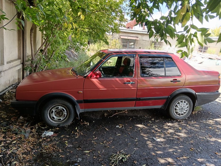Продам Volkswagen Jetta.
