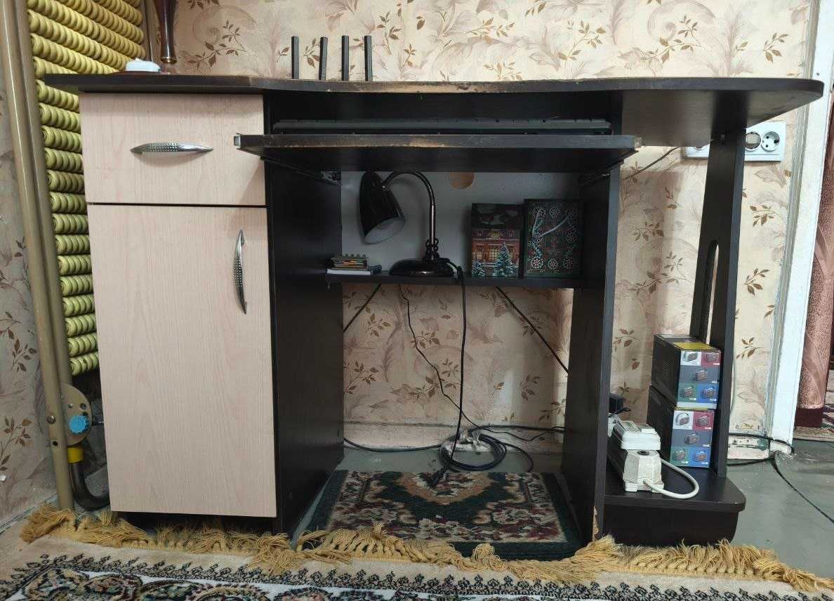 Компьютерный стол