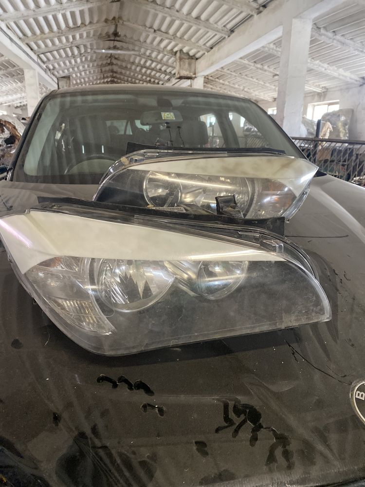 Far stanga si dreapta bmw x1 model 2011 cu halogen