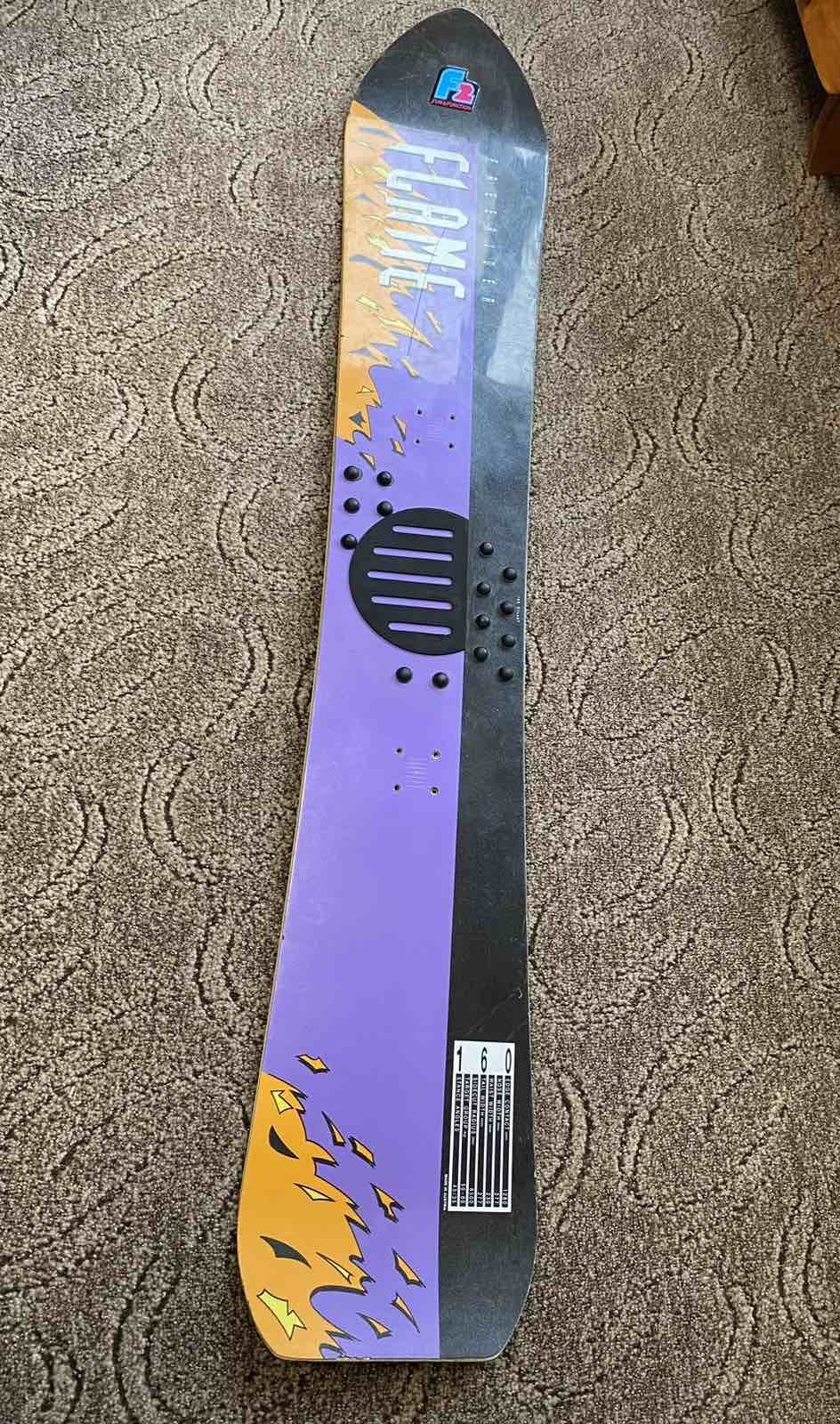 F2 freeride flame snowboard 160cm