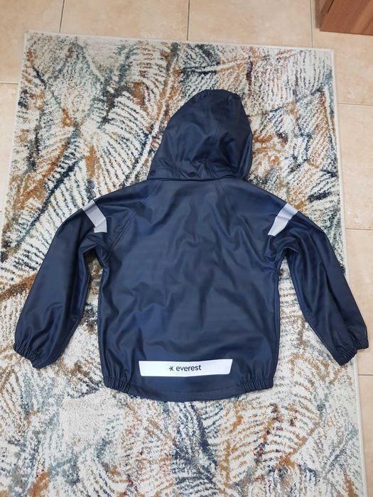 Geaca de ploaie baieti masura 110/116