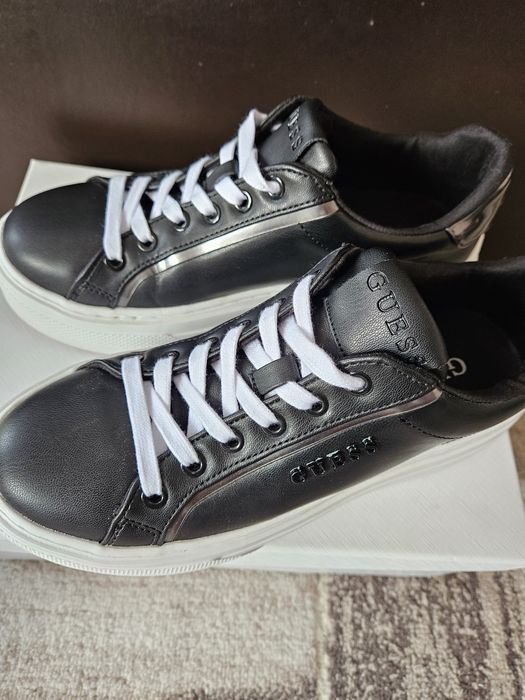 Кецове Guess кожени
