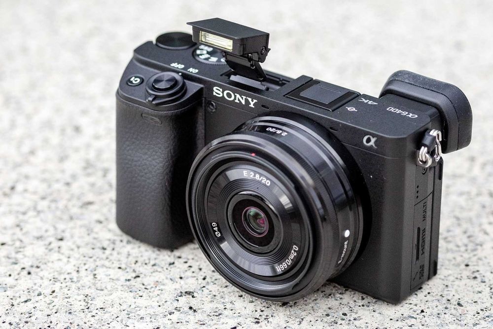 Sony A6400 Kit 16-50mm.