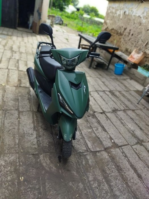 Скутер 125 кубов