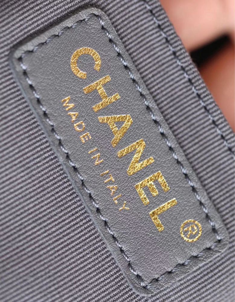 Geanta Chanel model 2023