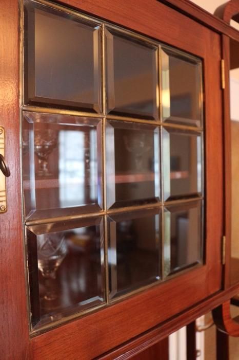 Комплект старинни мебели - бюфети и кресла с табуретки