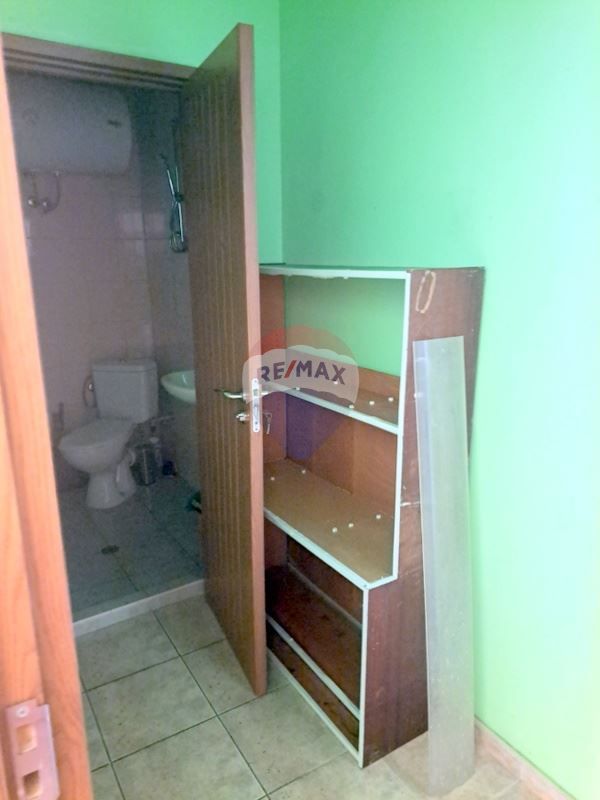 Дава се под наем Офис в Варна, Колхозен пазар - 40 кв.м за 204 € - Снимка #5