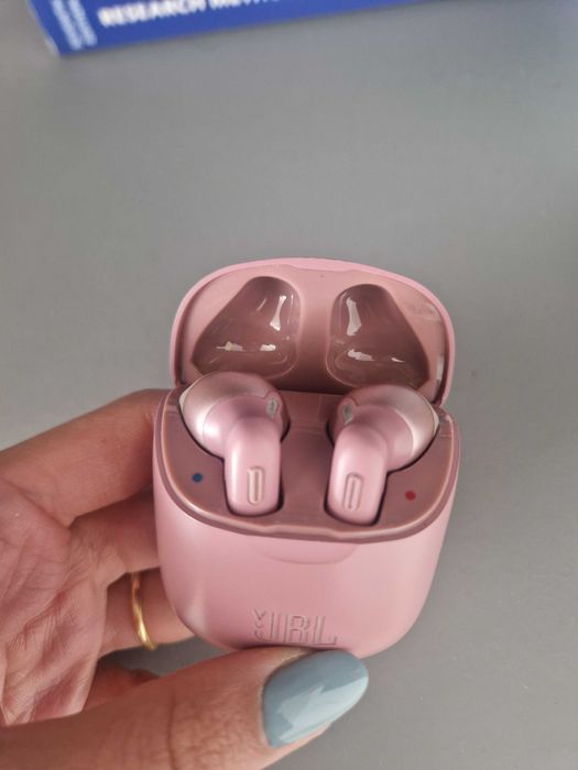 JBL Tune 220TWS Pink Wireless Headphones