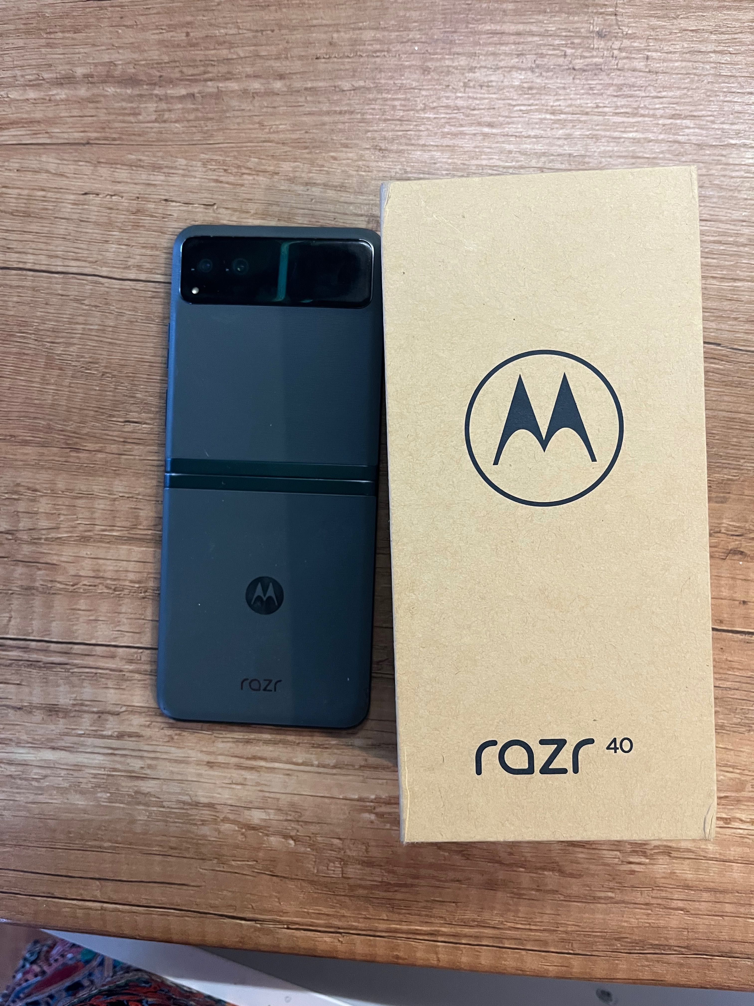 Motorola raze 40