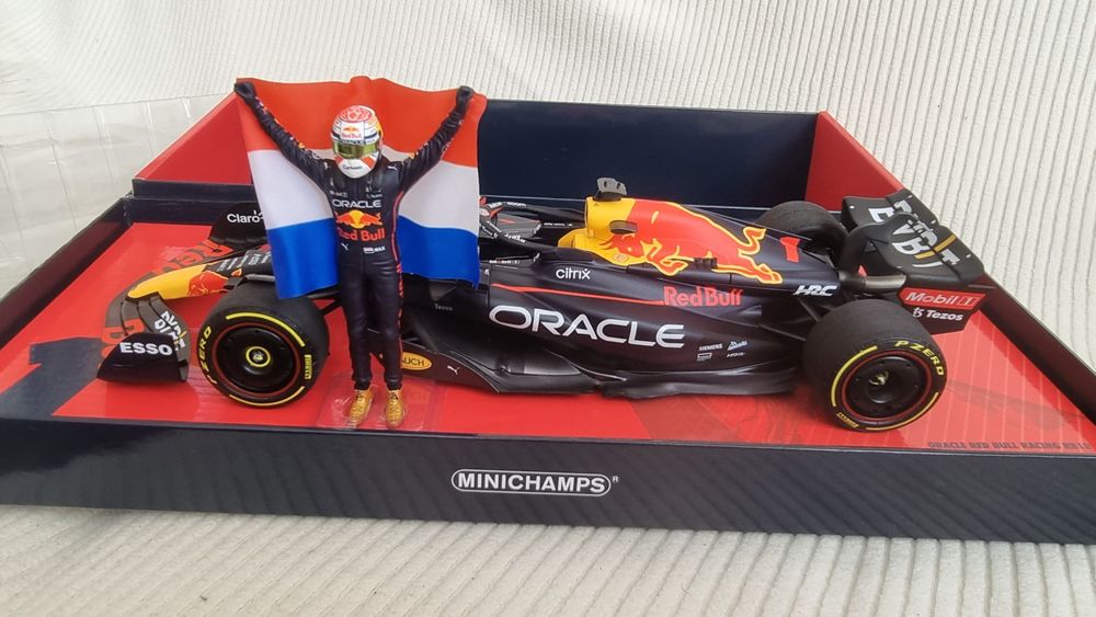 Red bull rb20 British gp M.Verstappen/Red bull rb18 Dutch gp F1 1:18