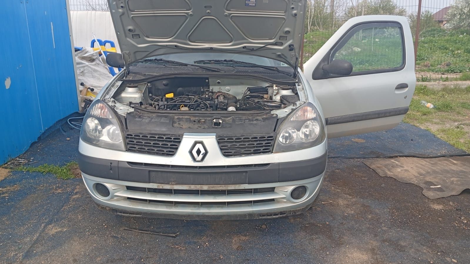 Capota, faruri, bara fata, haion bara spate renault clio 2