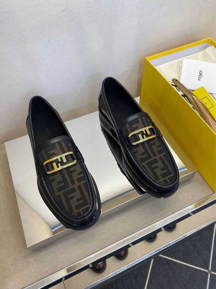 Мъжки лоуфъри Fendi 43