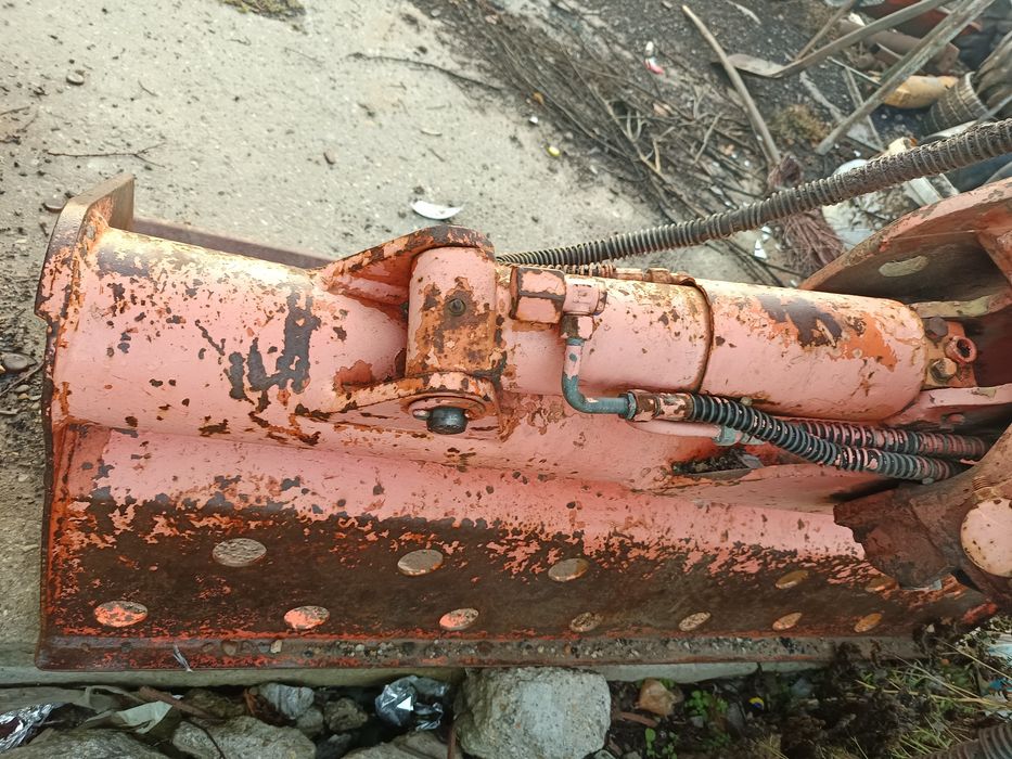 Vând cupă de taluz  cu cilindri