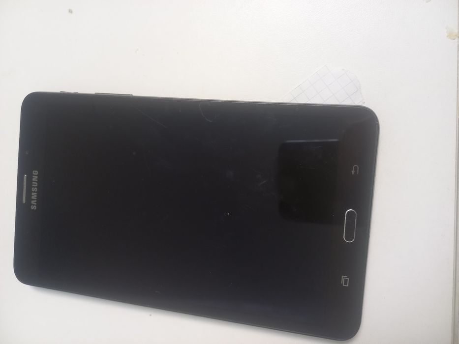 Продам планшеты на запчасти