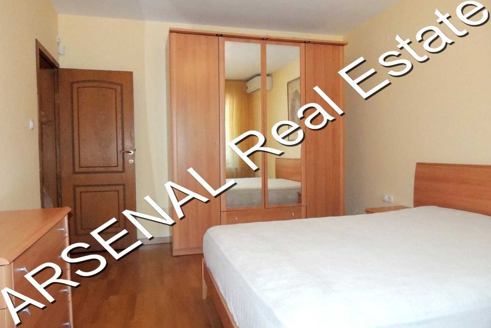 Дава се под наем Тристаен апартамент в София, Лозенец - 137 кв.м за 750 € - Снимка #4