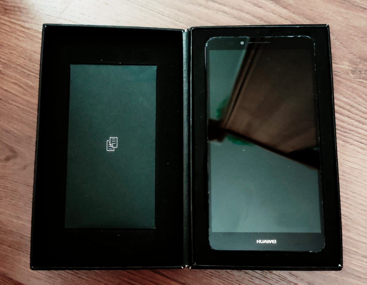 Продам смартфон Huawei Ascend Mate 7