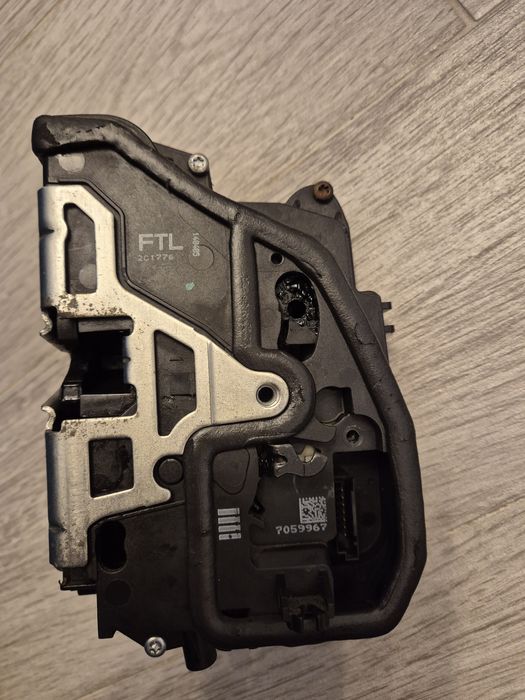 Broasca usa BMW E90 stanga fata (sofer) Europa
