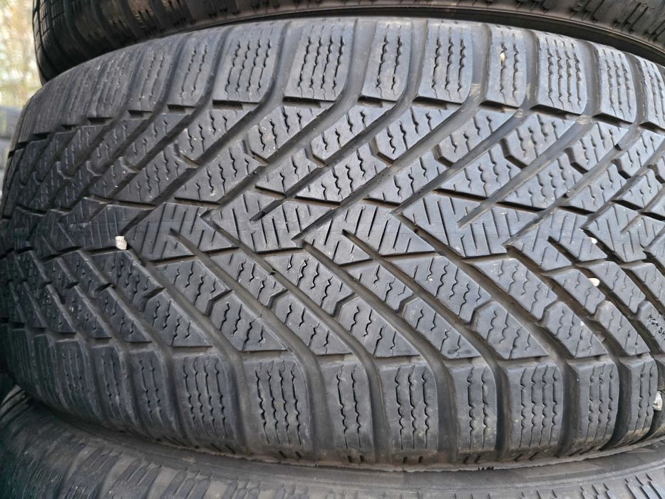 4бр Зимни гуми 215 50 18 - Pirelli - DOT 2022