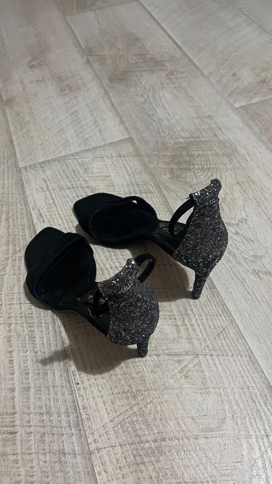 Sandale Charles & Keith