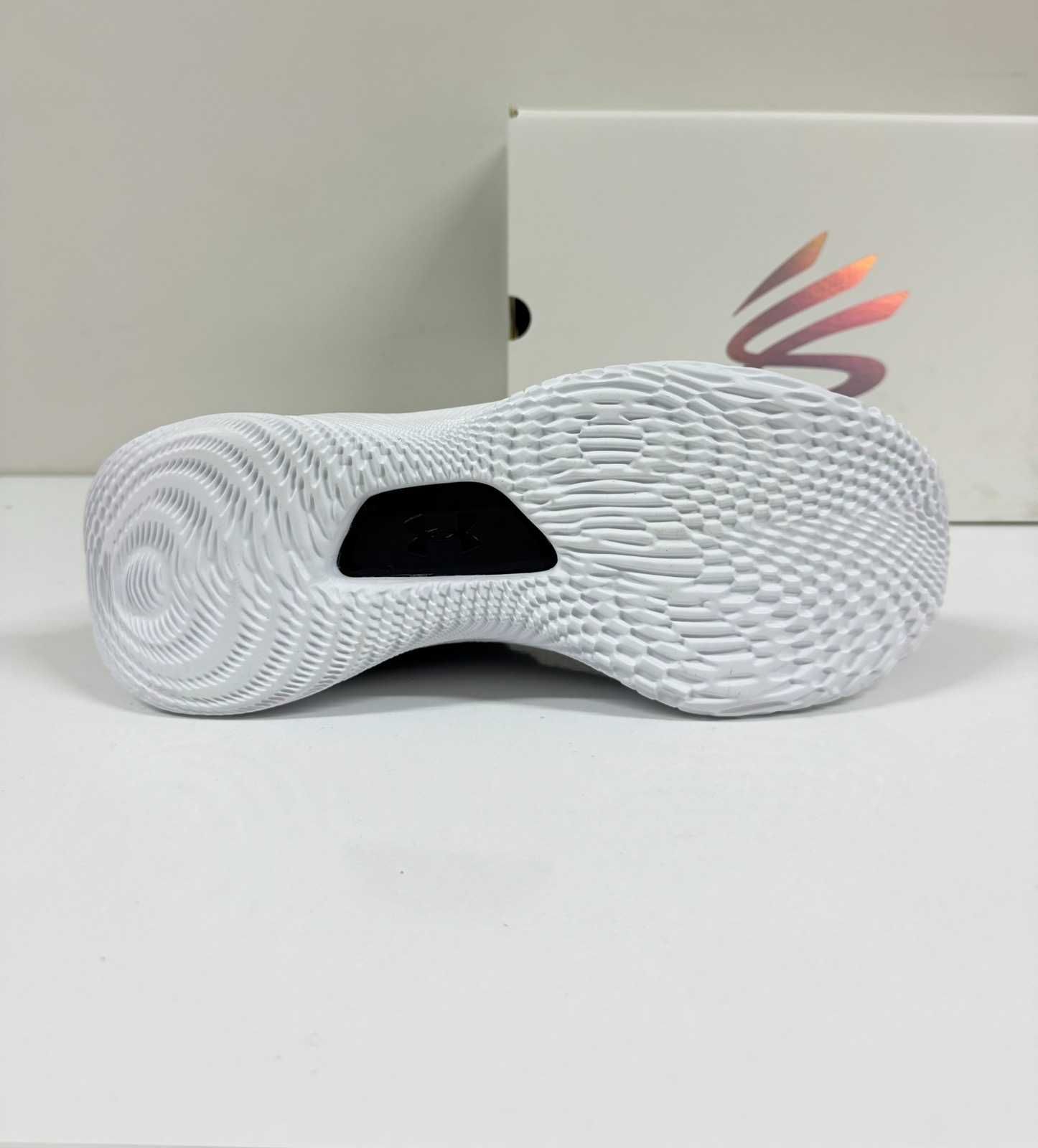 Under Armour  Curry 8