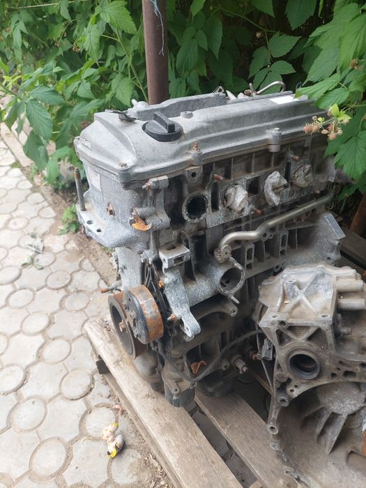 Продам Мотор Тоёта авенсис 2