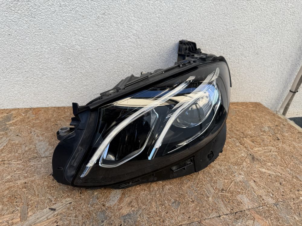 Far stanga Mercedes E Class LED High Performance Original Europa