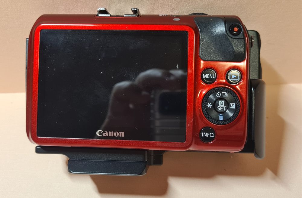 Kit Canon EOS M si obiectiv 18-55mm IR conversion