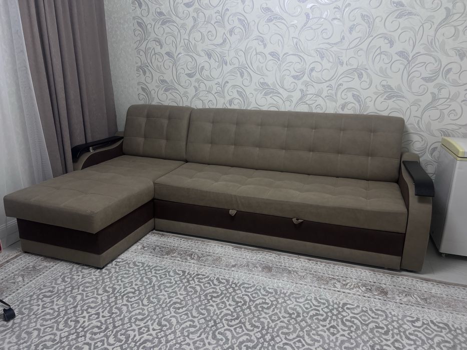 продам диван новый