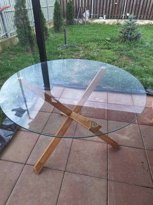 vând masa sticla stare ca si nou