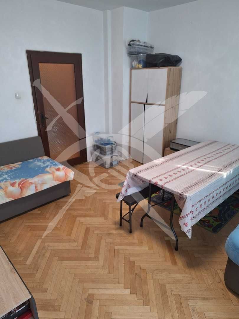 Тристаен апартамент в жк. Красна поляна 2 № 87771