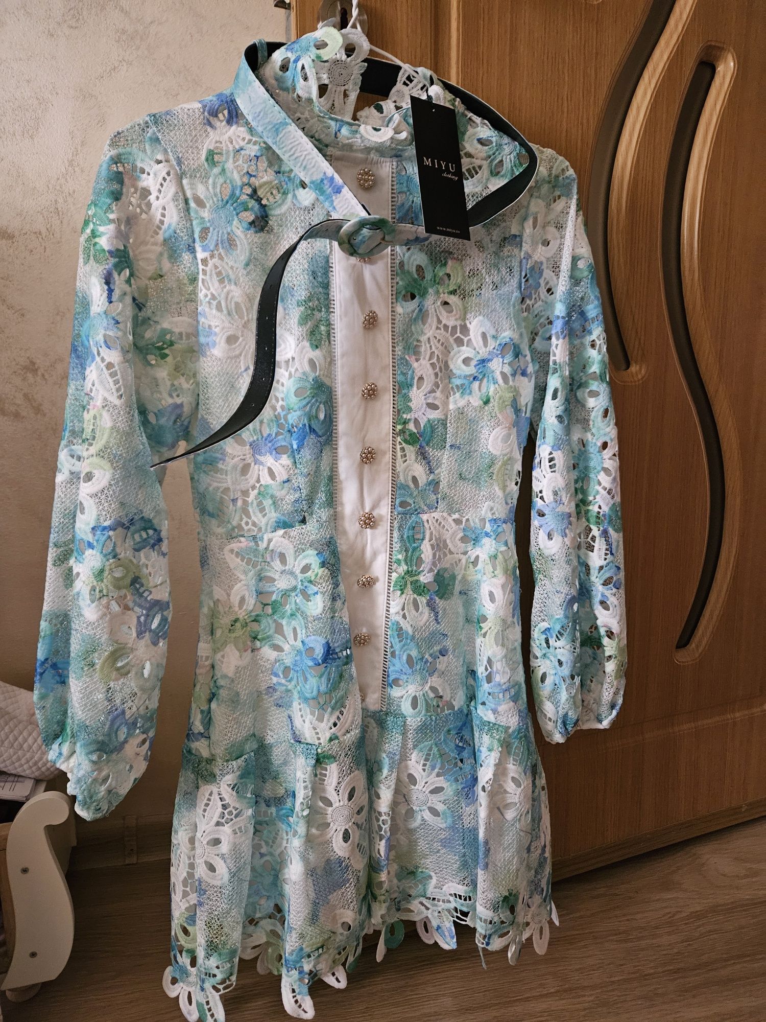Rochita Miyu Clothing