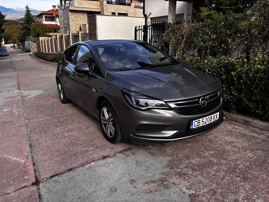Opel Astra Turbo-1.4 бензин, автоматик, 2017г.-отлично състояние